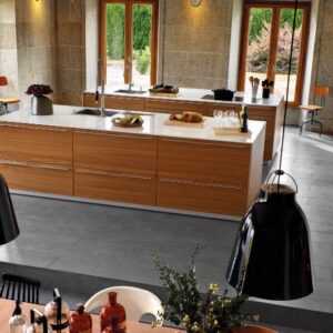 Elegant Open-Concept Kitchen with Natural Wood Accents
