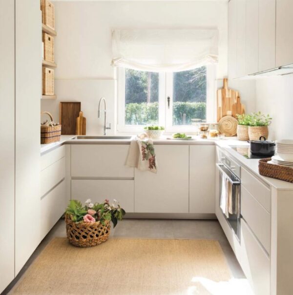 Compact and Modern Kitchen Design